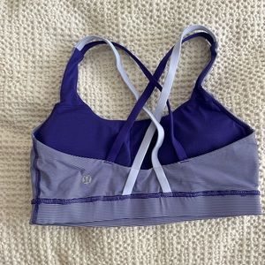 Lululemon bra.
